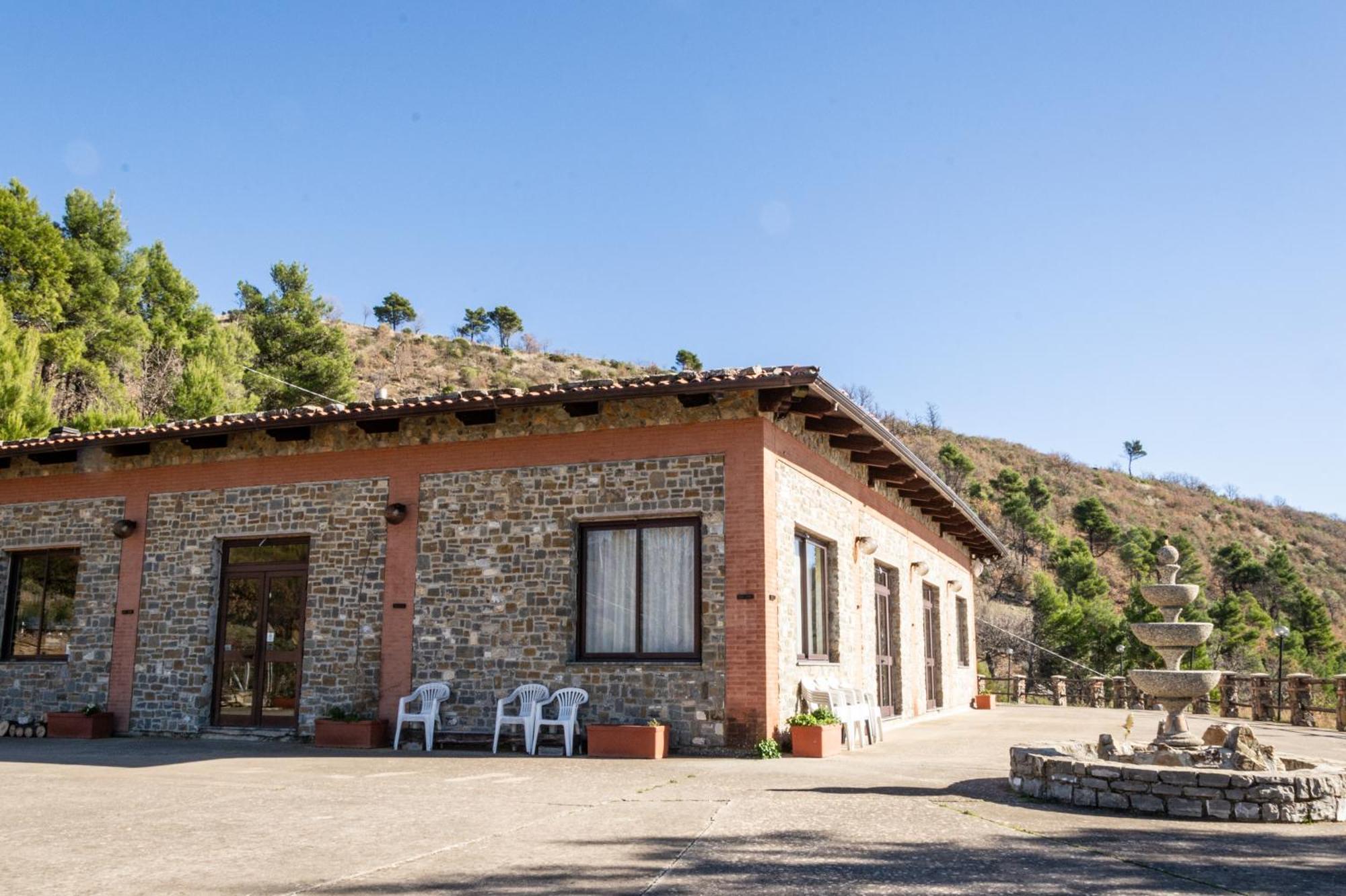 Agriturismo Pinelli Plataci Zewnętrze zdjęcie