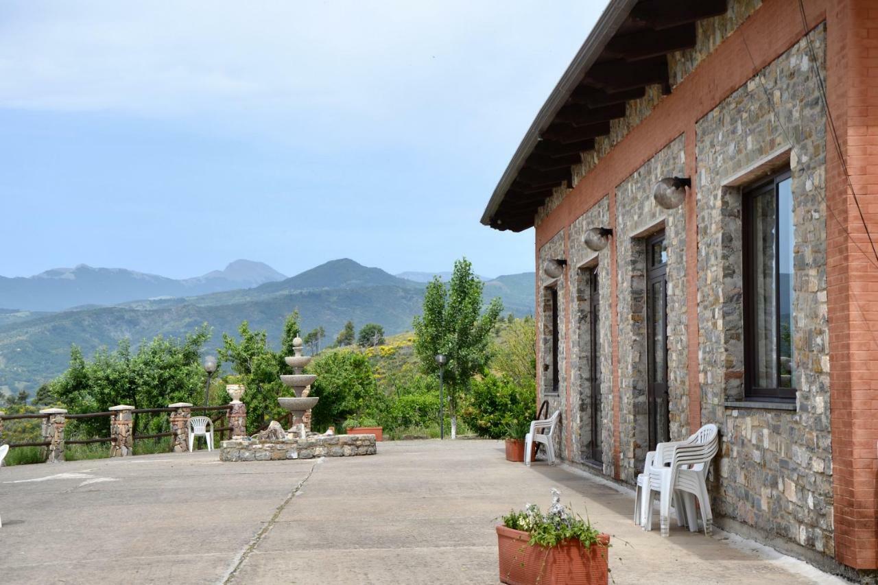 Agriturismo Pinelli Plataci Zewnętrze zdjęcie